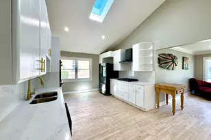 [Address not provided], Lincolnwood, IL 60712 - Photo 3