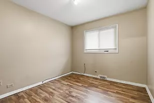 15009 Meadow Ln, Dolton, IL 60419 - Photo 11