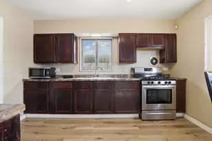 15009 Meadow Ln, Dolton, IL 60419 - Photo 5