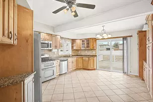 [Address not provided], Burbank, IL 60459 - Photo 5