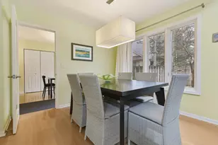 1526 Kirkwood Dr, Geneva, IL 60134 - Photo 9