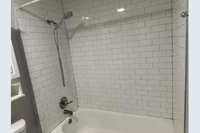 [Address not provided], Hoffman Estates, IL 60169 - Photo 9