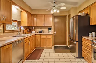 3165 Cavendish Dr, Rockford, IL 61109 - Photo 13