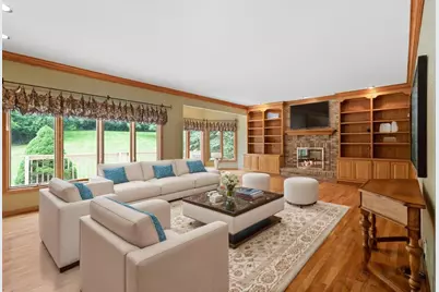 25410 N Cayuga Trail, Lake Barrington, IL 60010 - Photo 5