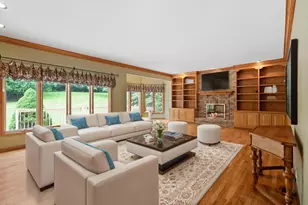 25410 N Cayuga Trail, Lake Barrington, IL 60010 - Photo 5