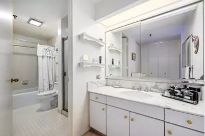 680 N Lake Shore Drive #821, Chicago, IL 60611 - Photo 29