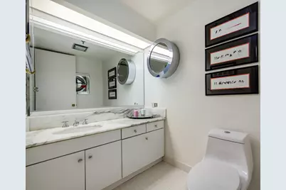 680 N Lake Shore Drive #821, Chicago, IL 60611 - Photo 29