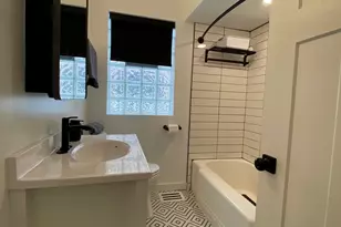 221 Nordica Ave, Glenview, IL 60025 - Photo 9