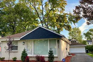 221 Nordica Ave, Glenview, IL 60025 - Photo 1