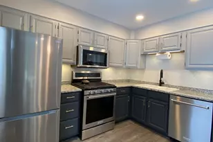 221 Nordica Ave, Glenview, IL 60025 - Photo 5