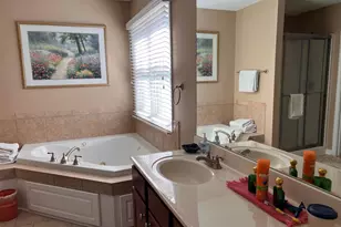 3910 Newcastle, Quincy, IL 62305 - Photo 11