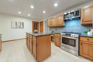 26585 N Pheasant Ct, Wauconda, IL 60084 - Photo 15