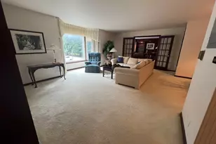 500 Thames Pkwy, Park Ridge, IL 60068 - Photo 11