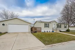 1151 Ash Ct, Manteno, IL 60950 - Photo 3