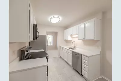 3050 Pheasant Creek Drive #407, Northbrook, IL 60062 - Photo 7