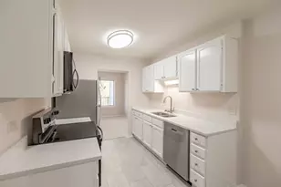 3050 Pheasant Creek Dr, Northbrook, IL 60062 - Photo 7