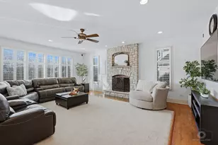 12504 Thornberry Dr, Lemont, IL 60439 - Photo 11