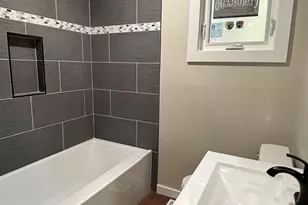 706 John St, Rockford, IL 61103 - Photo 9