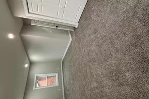 706 John St, Rockford, IL 61103 - Photo 9