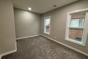 706 John St, Rockford, IL 61103 - Photo 13