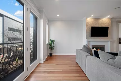 1628 N Bosworth Avenue #2, Chicago, IL 60642 - Photo 11