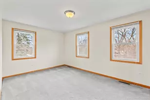 8305 S 85th Ct, Hickory Hills, IL 60457 - Photo 17