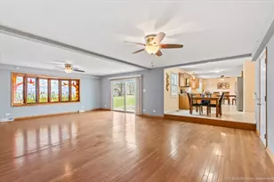 8305 S 85th Ct, Hickory Hills, IL 60457 - Photo 13