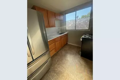 2245 W Farwell Avenue #3B, Chicago, IL 60645 - Photo 3