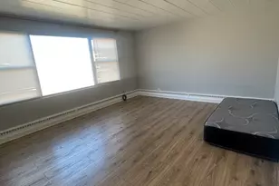 2245 W Farwell Ave, Chicago, IL 60645 - Photo 11