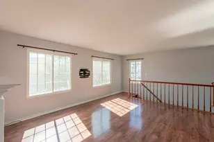 2214 Colorado Ave, Elgin, IL 60123 - Photo 3