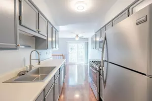 2214 Colorado Ave, Elgin, IL 60123 - Photo 5