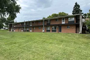 250 N Entrance Ave, Kankakee, IL 60901 - Photo 1