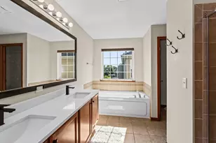 2589 Savanna Dr, Wauconda, IL 60084 - Photo 19