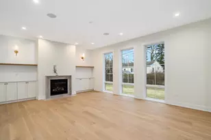 1735 Longvalley Rd, Glenview, IL 60025 - Photo 7