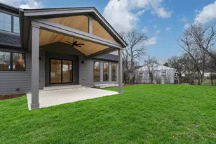 1735 Longvalley Rd, Glenview, IL 60025 - Photo 27