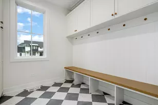 1735 Longvalley Rd, Glenview, IL 60025 - Photo 3