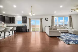 4255 Fraser Cir, Naperville, IL 60564 - Photo 5