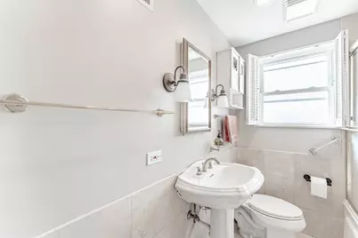 1910 N 74th Avenue, Elmwood Park, IL 60707 - Photo 7