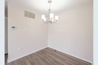 1100 Boston Harbor #1100, Schaumburg, IL 60193 - Photo 3