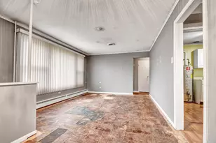 273 Mohawk St, Park Forest, IL 60466 - Photo 3