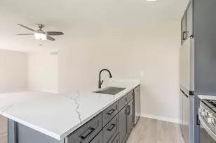 2S739 Winchester Circle, Warrenville, IL 60555 - Photo 5