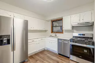 19211 Elm Dr, Country Club Hills, IL 60478 - Photo 7