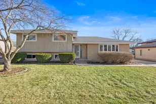 513 S Princeton Ave, Itasca, IL 60143 - Photo 1