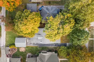 1906 E Taylor St, Bloomington, IL 61701 - Photo 37