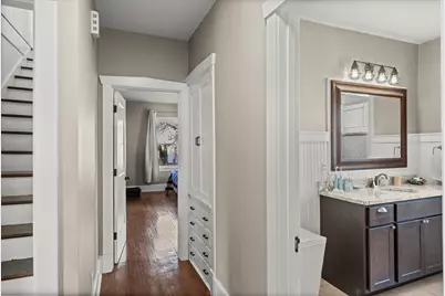 1906 E Taylor Street, Bloomington, IL 61701 - Photo 17