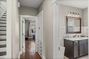 1906 E Taylor St, Bloomington, IL 61701 - Photo 17