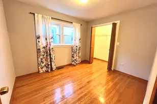 3021 W 38th St, Chicago, IL 60632 - Photo 11