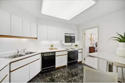 640 Winnetka Mews #405, Winnetka, IL 60093 - Photo 13