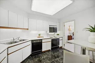 640 Winnetka Mews, Winnetka, IL 60093 - Photo 13