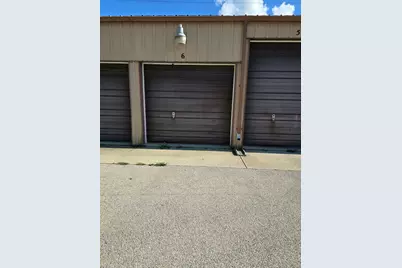 300 E Main Street #6, Plano, IL 60545 - Photo 1